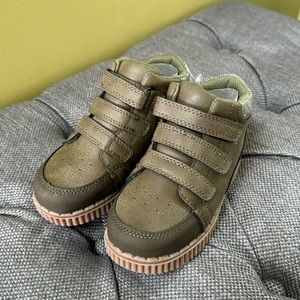 *2 for $30* NWT OshKosh B’gosh shoes, boys sz 9